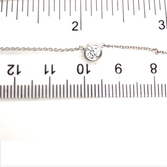 TIFFANY & CO.
Diamonds by the Yard® Single Diamond Pendant Necklace - Picture 4 of 12